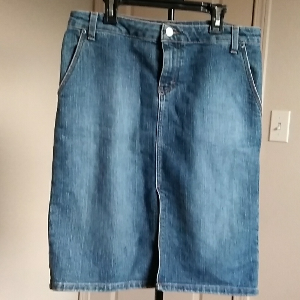 Denim skirt